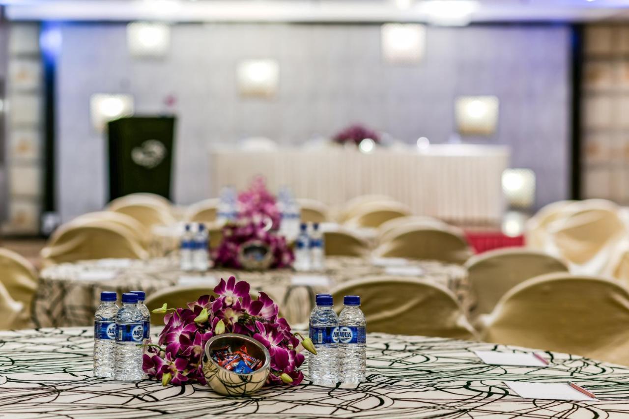 Hotel The Regenza By Tunga Navi Mumbai Zewnętrze zdjęcie